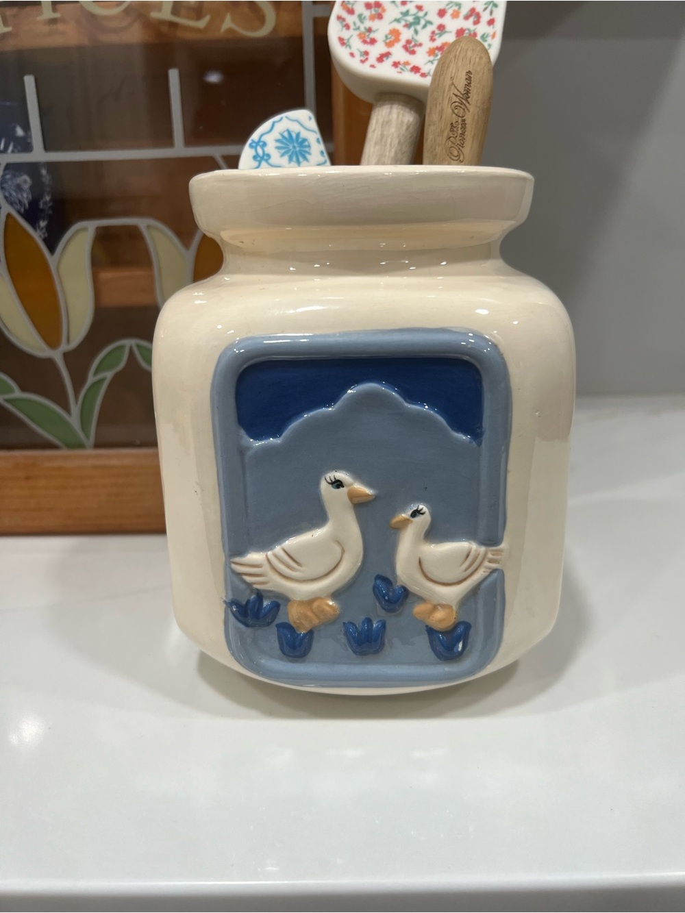 Vintage Ceramic White/Blue Goose /Geese Utensil holder Canister Cottagecore Vtg